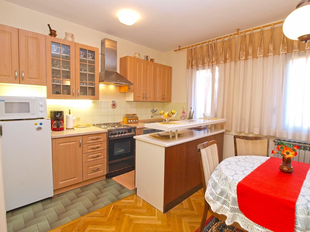 Apartment Josip 933 法扎纳 外观 照片